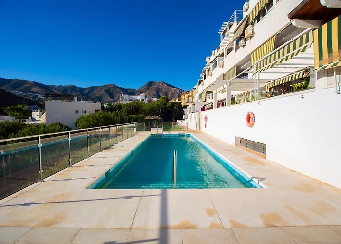 Benalhome - Tu Hogar Con Terraza Y Ducha Exterior